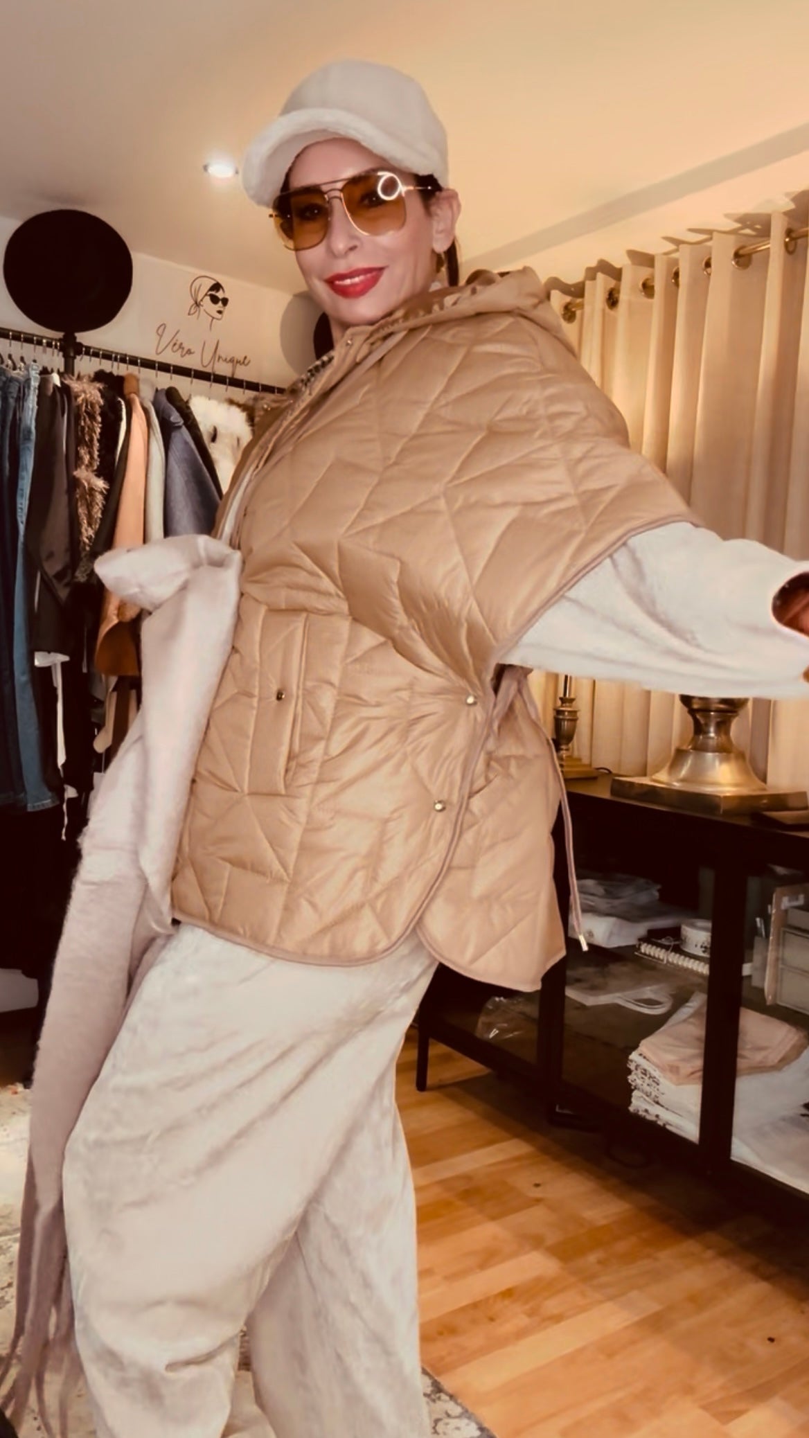 Moderne Weste in Beige, Grün & Schwarz - Jacken