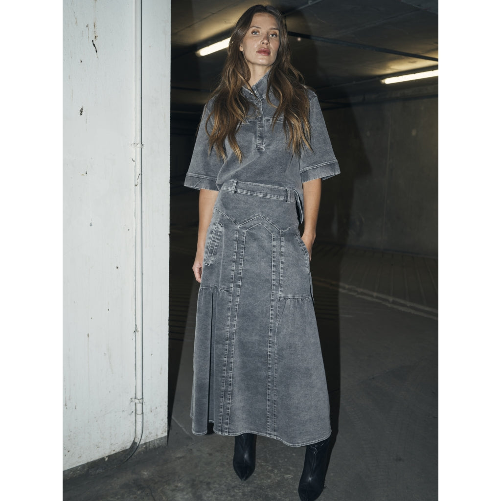 Maxirock aus Denim in Grau - NÜ