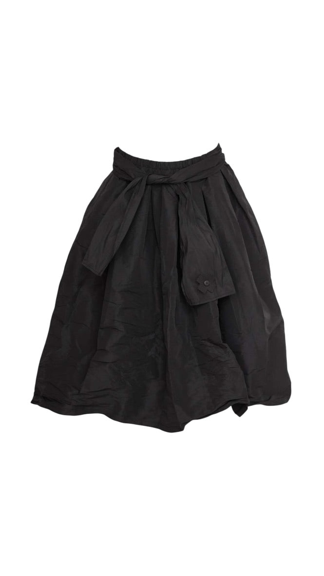 Ballonrock in Schwarz – Eleganz mit moderner Leichtigkeit - PLÜ
