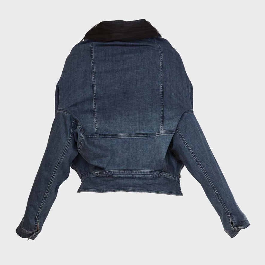 Upside-Down Denim Jacket mit Tüll – Der mutige Twist für dein Fashion-Statement - PLÜ