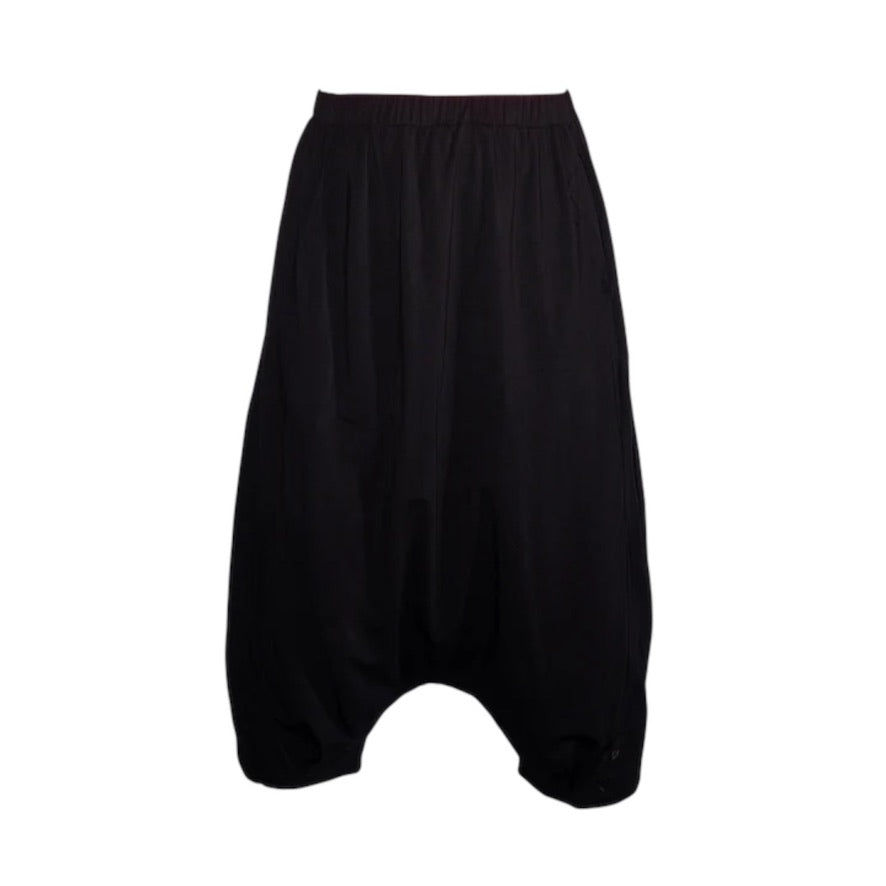 Baggy Pant mit tiefem Schritt – Schwarze Ballonhose mit elastischem Bund - PLÜ