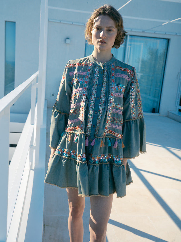 Boho Kleid aus Denim mit bunter Stickerei und Spiegel-Details - Kleid