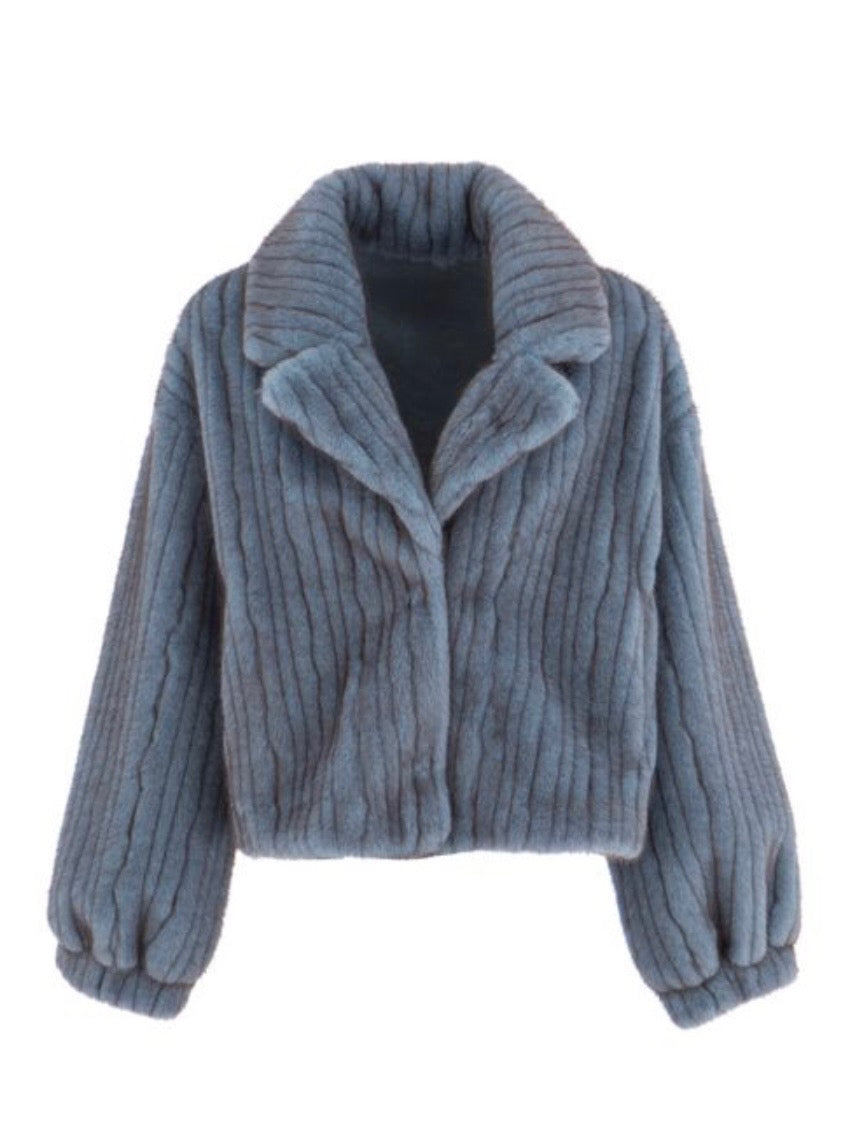 Faux Fur Jacke in blau – Kuscheliger Winter-Luxus mit Stil - ALEX MAX - Gr. 34-38