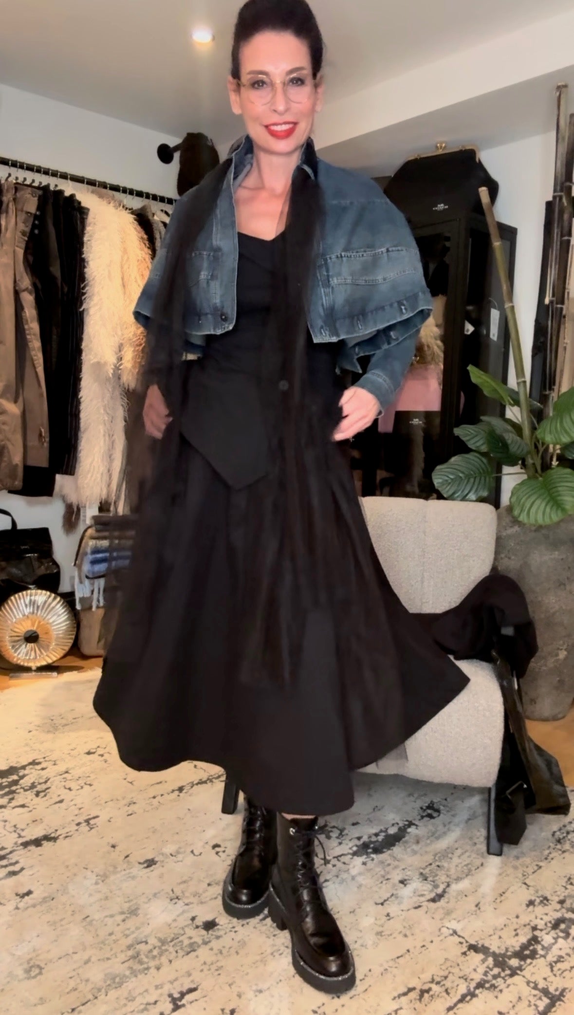 Upside-Down Denim Jacket mit Tüll – Der mutige Twist für dein Fashion-Statement - PLÜ